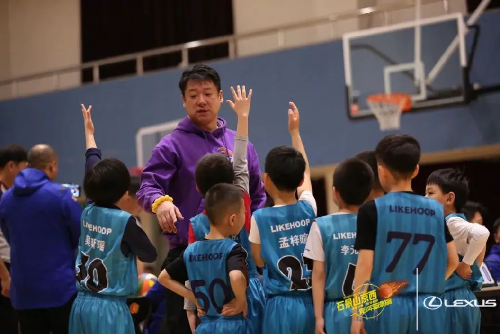 如何通过数据分析优化篮板训练效果?_0